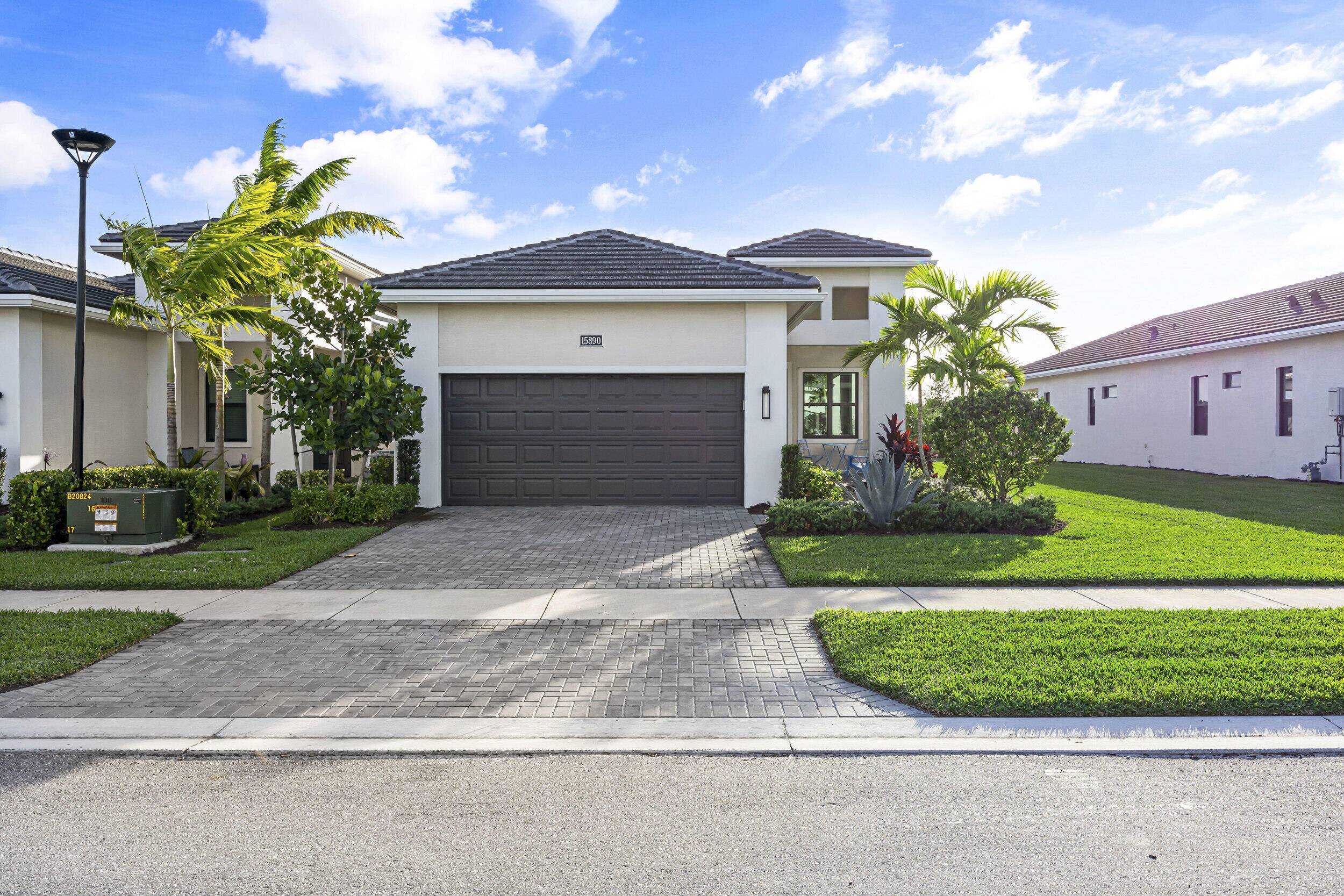 This contemporary retreat style home features 2 bedrooms, a versatile den or 3rd bedroom, and 2 baths ; this residence offers both style and function.