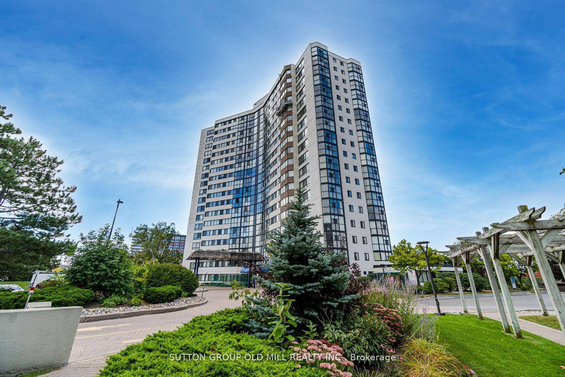Beautiful Sun Filled 2 Bedroom 2 Baths Corner Unit With Floor To Ceiling Windows And Unobstructed Views.