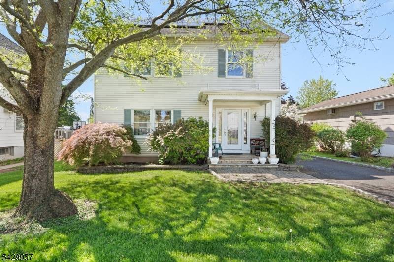 Welcome Home ! This exceptional 3 bedroom, 2.