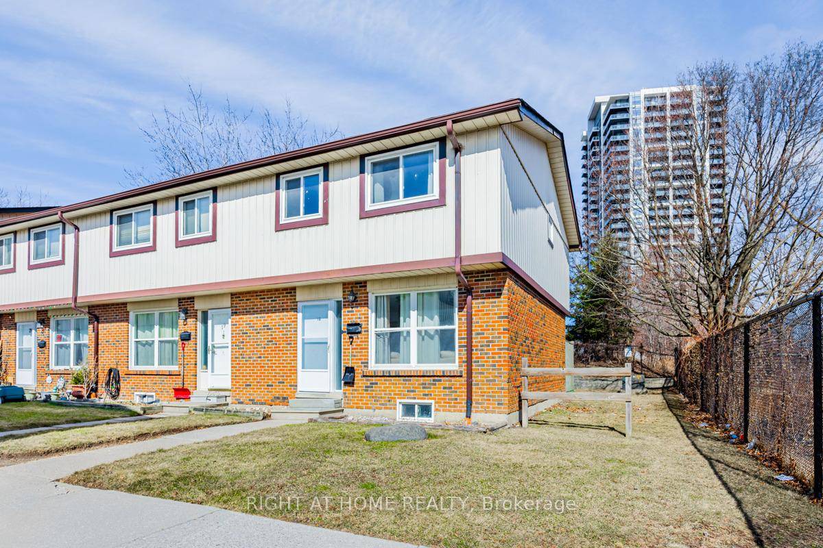 Spacious and well maintained 4 1 bedroom, 2 bathroom condo townhouse in Pickering offers modern living in a highly desirable location.