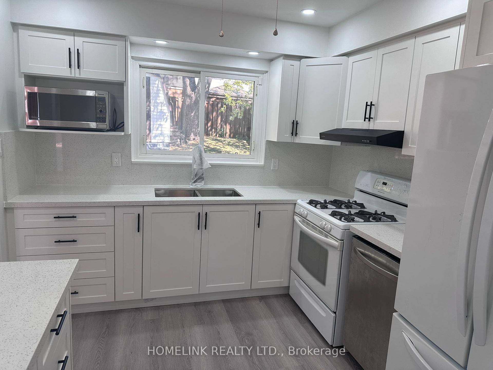 Awesome Family Home In Very Desirable North Oshawa Area.