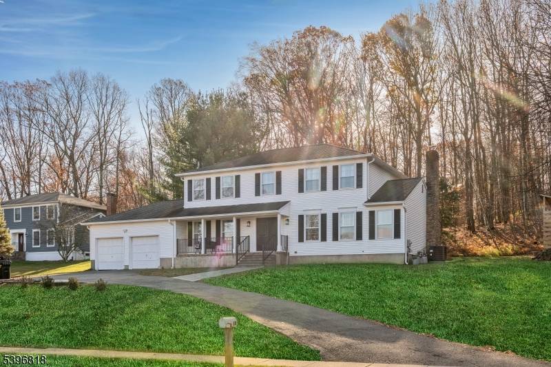 PRISTINE RENTAL in upscale neighborhood available immediately !