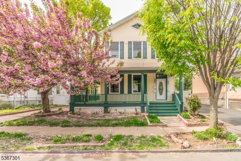 Rare 3 Family Opportunity in the Heart of Rahway !