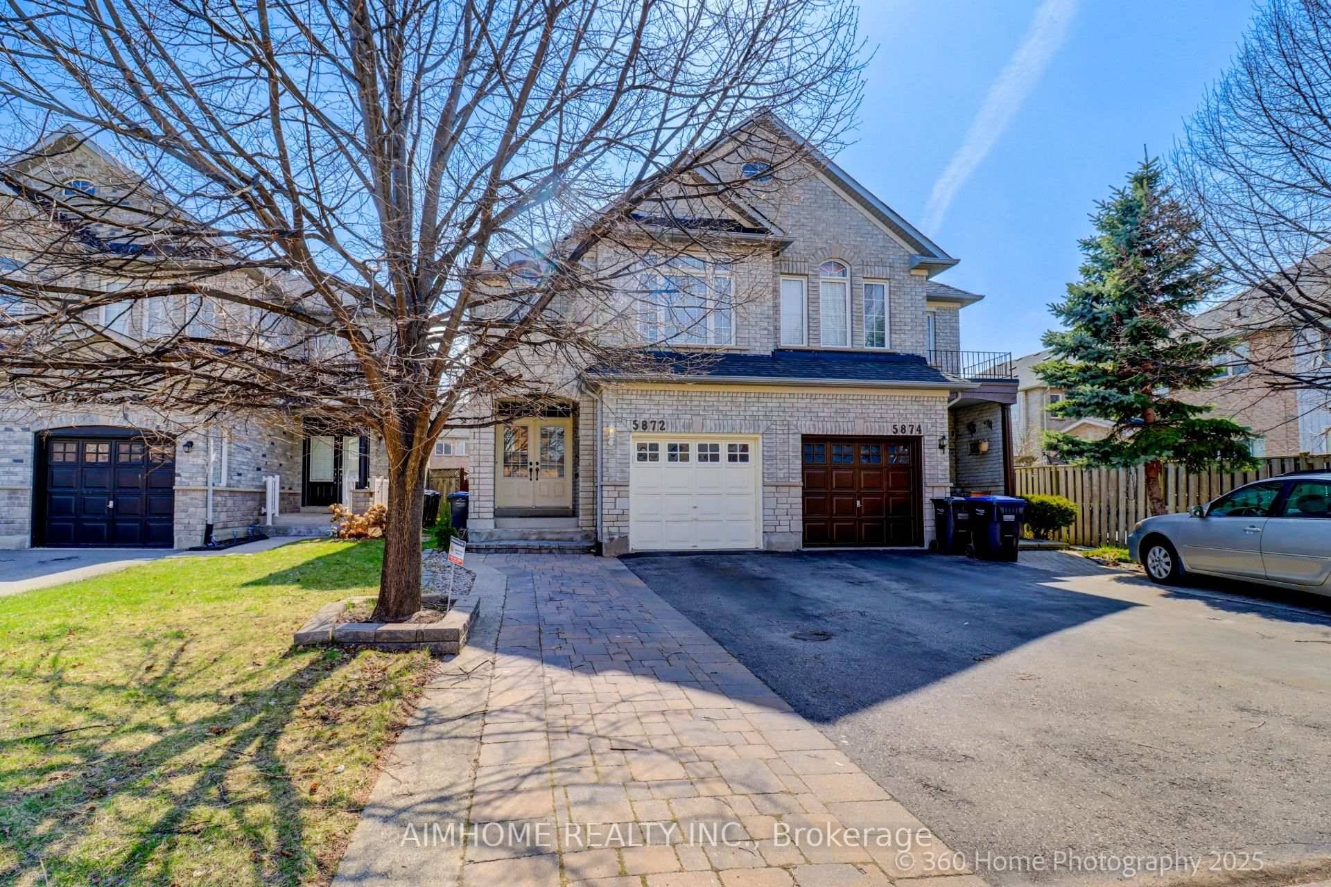 Meticulously maintained semi featuring 4 bedrooms and an open layout floor plan.