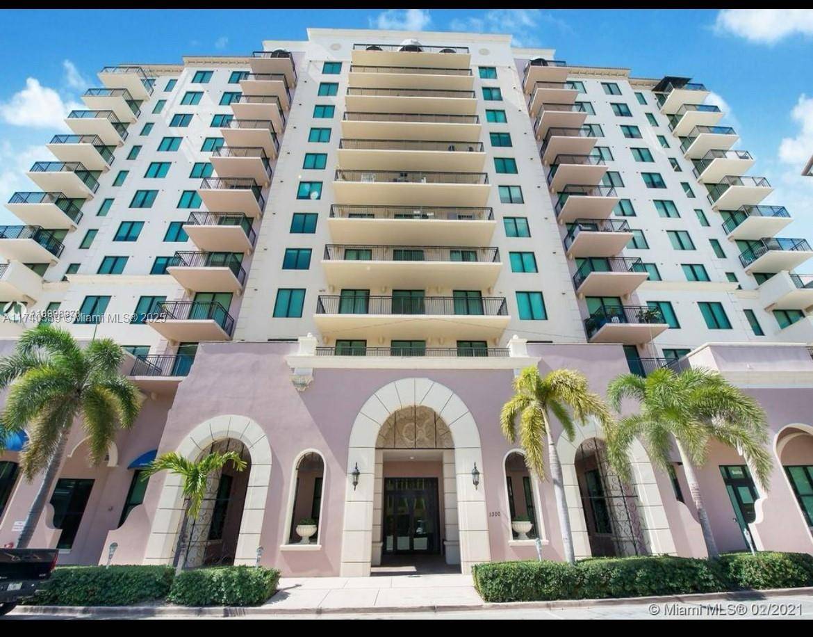 Luxury apartment living at its best in the heart of Coral Gables.