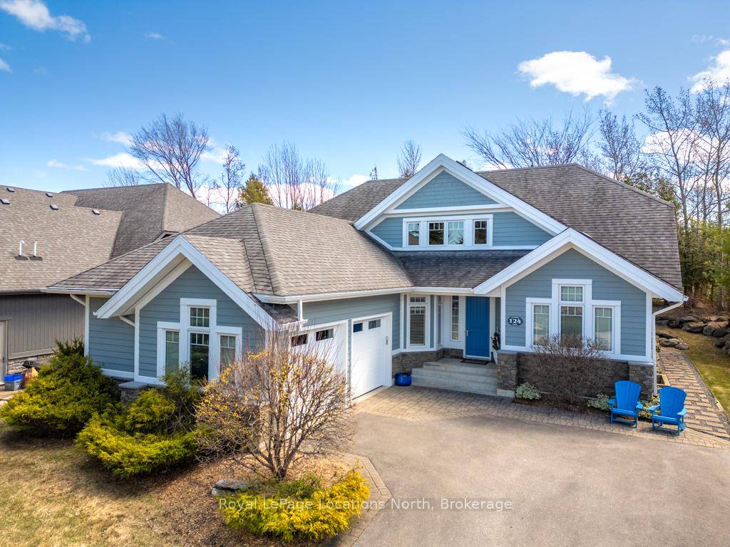 Fantastic 5 bed home, built by the renowned builder Dezign2000, offering a perfect blend of luxury and privacy in the sought after Lora Bay community.