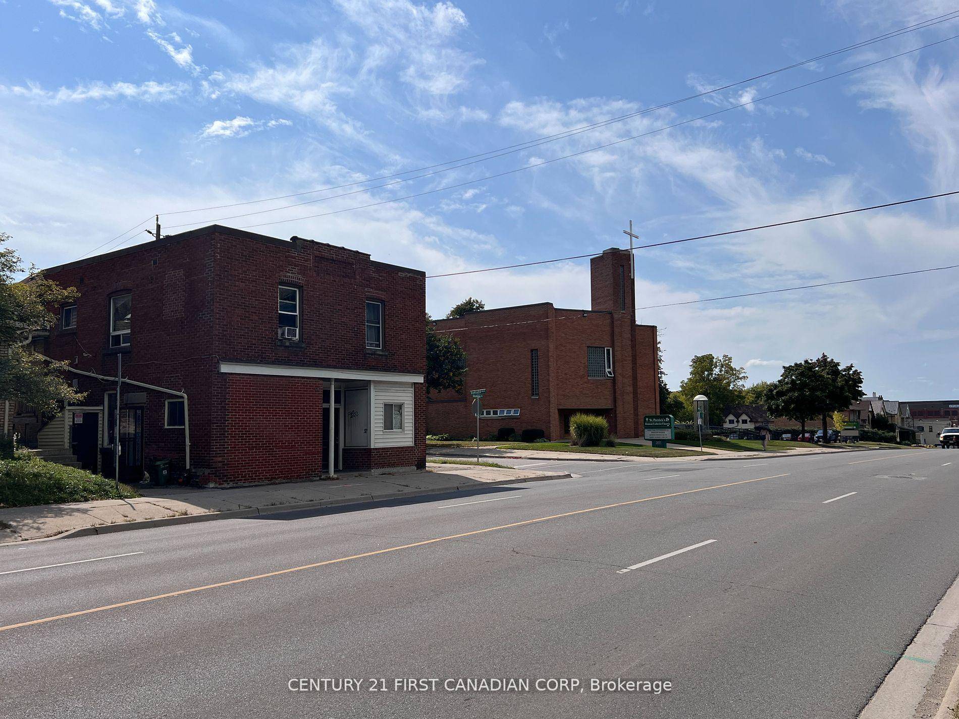 Affordable 8 Plex Investment with Upside Potential Dundas amp ; Oakland !