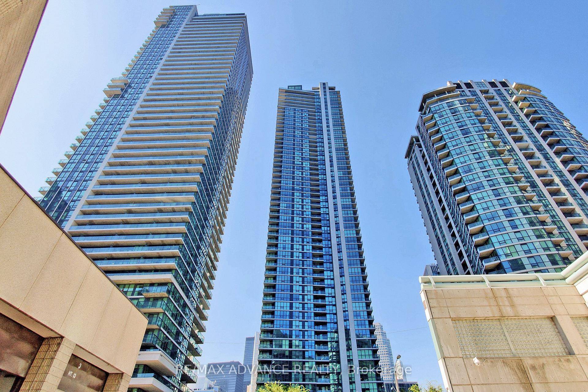 Enjoy breathtaking unobstructed city views from this luxurious high floor unit at 33 Bay Residences at Pinnacle Centre.