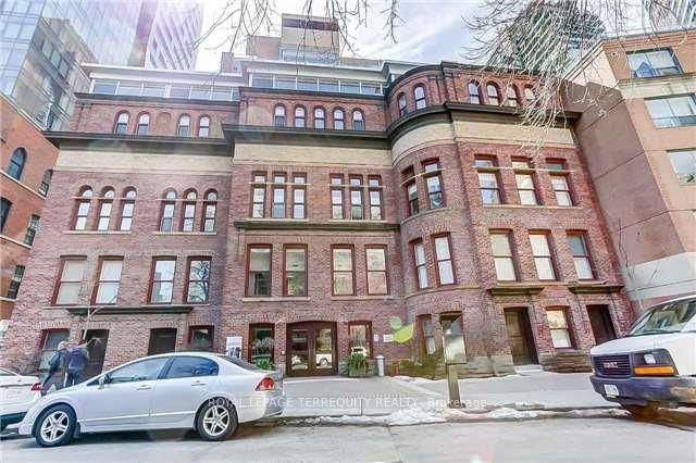 Bright and spacious 1 bedroom suite offering modern comfort in the heart of downtown.