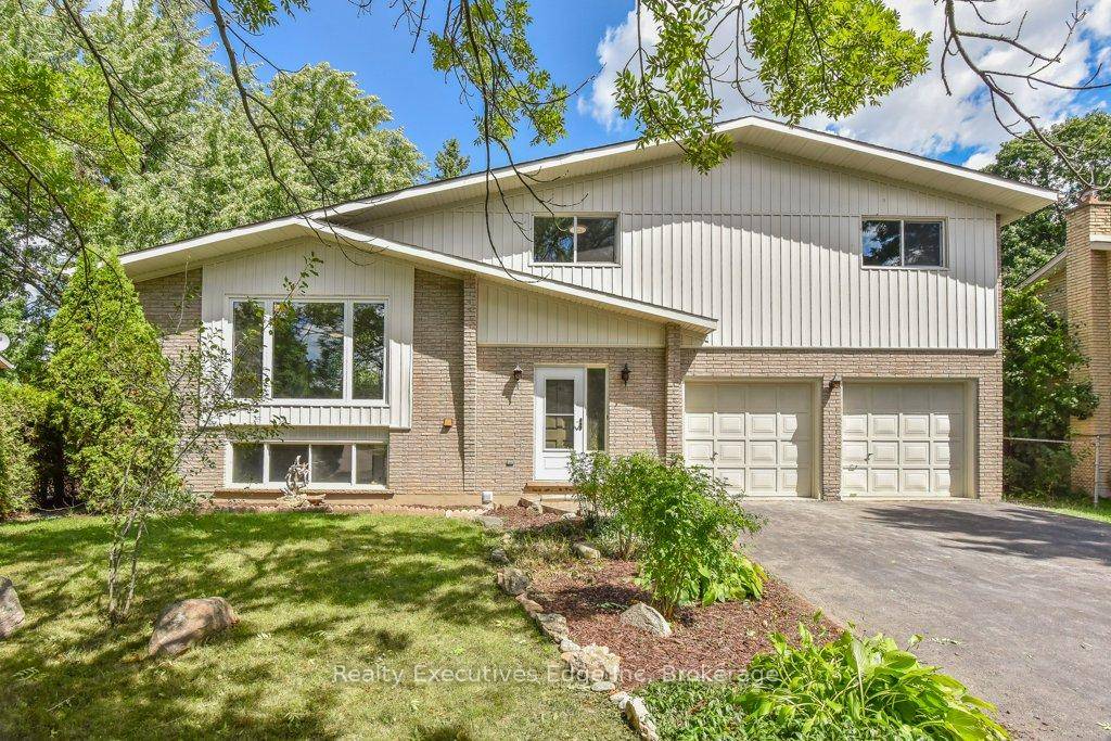 4 Bedroom, 2 Bath upper unit in a detached house.
