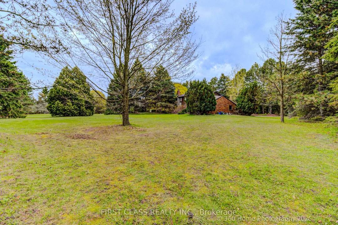 Amazing 224' X 386' Huge 2 Acres Lot In One of the Most Prestigious Streets In Newmarket.