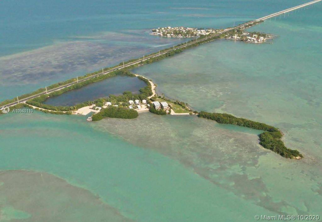 World Famous Island Resort Walt Disney once owned Filmed Flipper Movie TV shows on it.