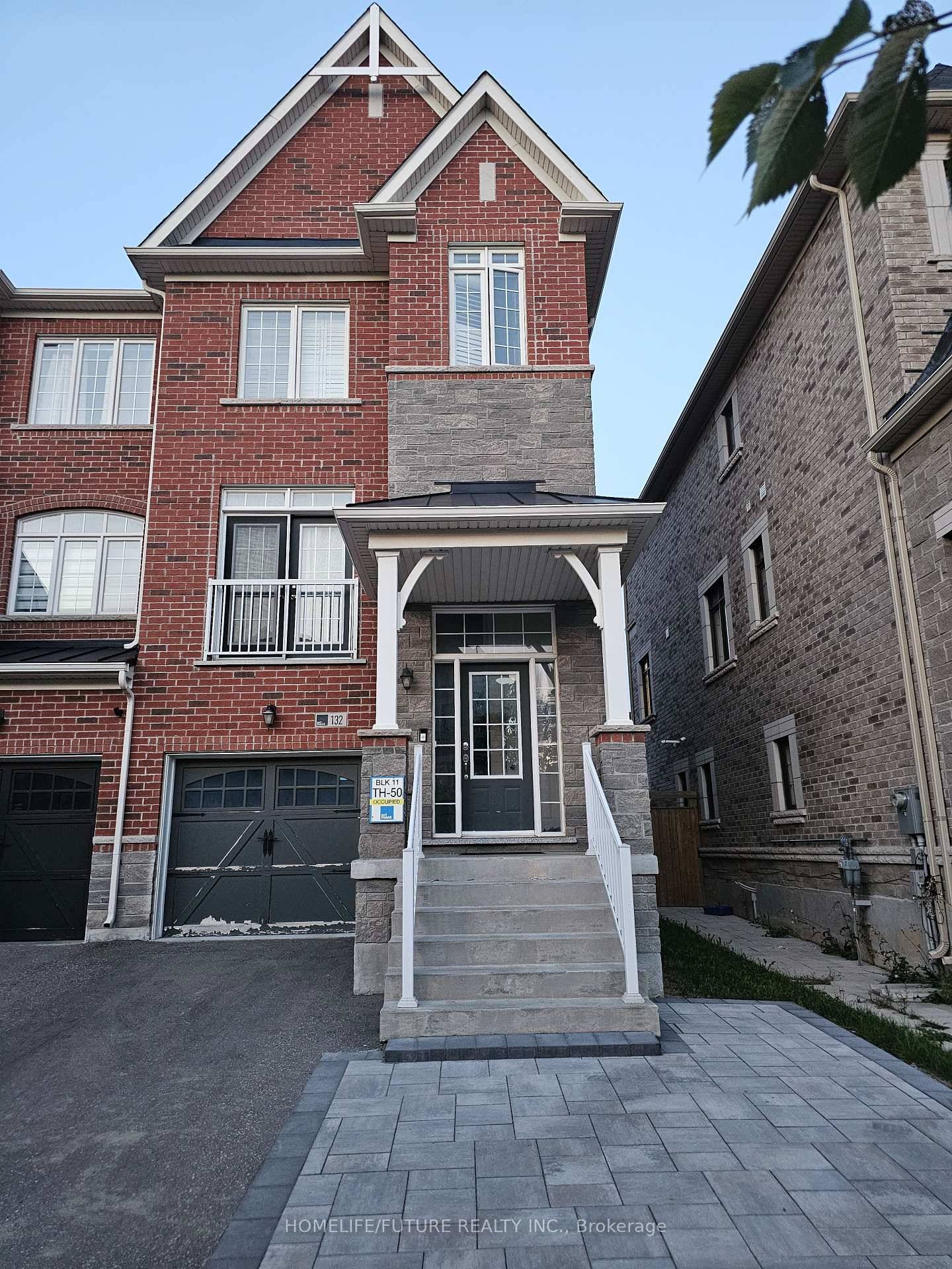 This Stunning And Modern End Unit Freehold Townhouse Located Is In The Heart 0f Vaughan.