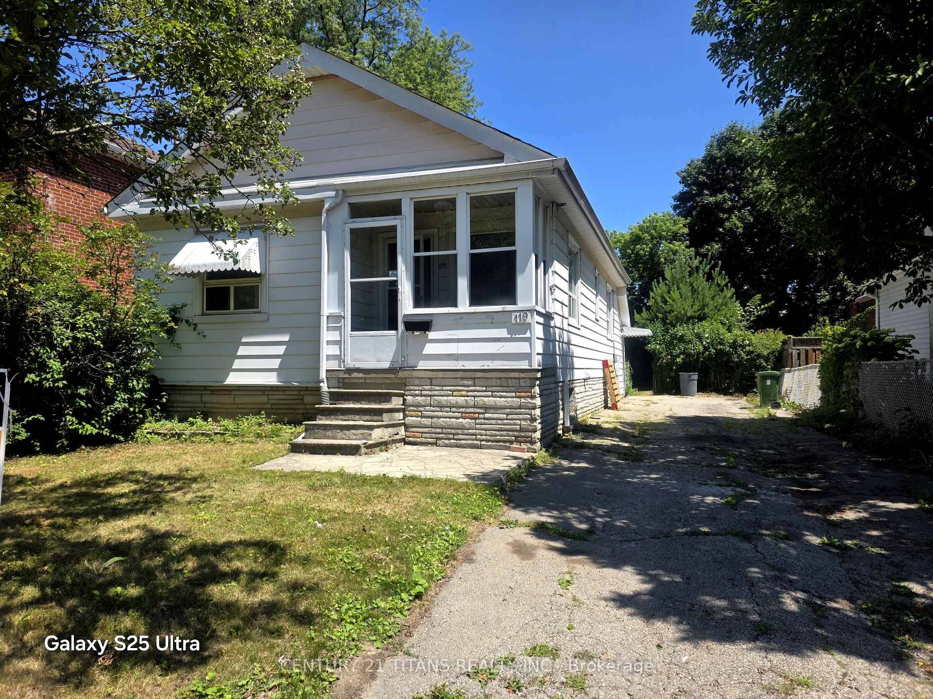 Upstairs totally renovated and vacant basement is to put your own taste and finish, ready to move in or rent out, Or, build your own dream home of 3400sf with ...