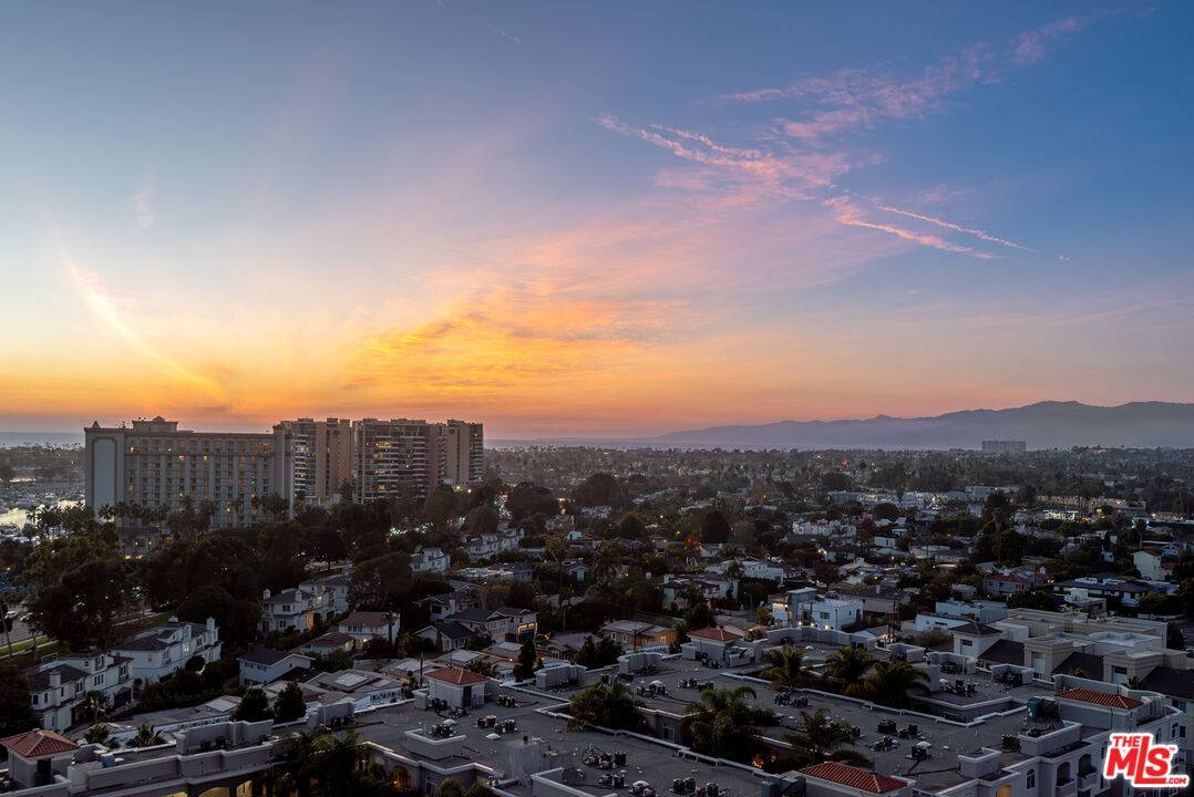 13700 Marina Pointe Dr 1BR Marina Del Rey La