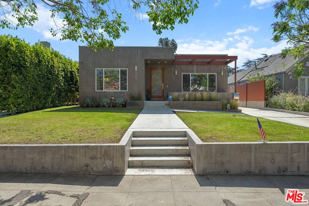 560 N Plymouth Blvd 4BR Mid Wilshire La