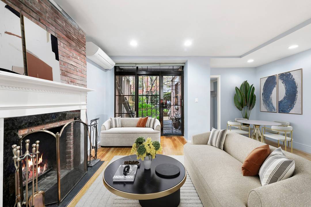 Tucked within a handsome boutique condominium townhouse in the heart of the Upper West Side, this two bedroom, two bath duplex with a private south facing garden feels like a ...