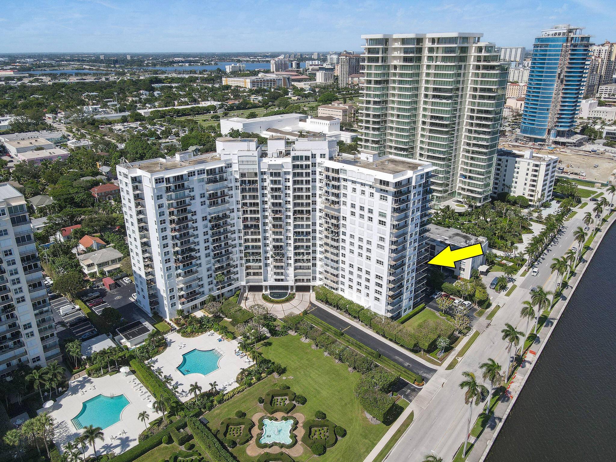Breathtaking views from this spacious 3BR 2BA corner unit.