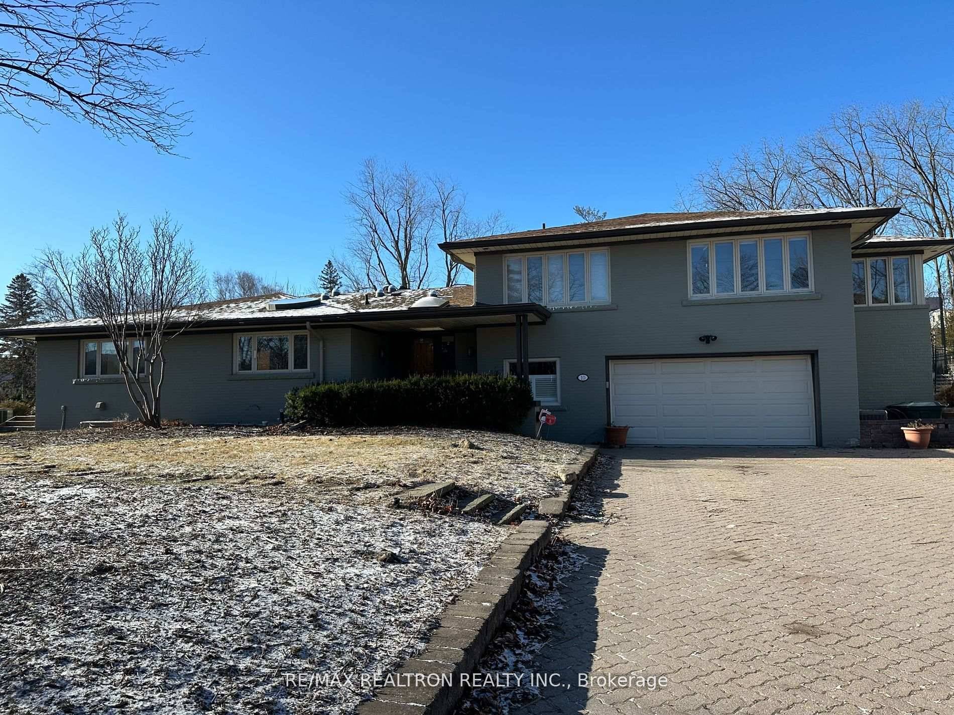 This Stunning Property on Private 100' X 300' Lot.