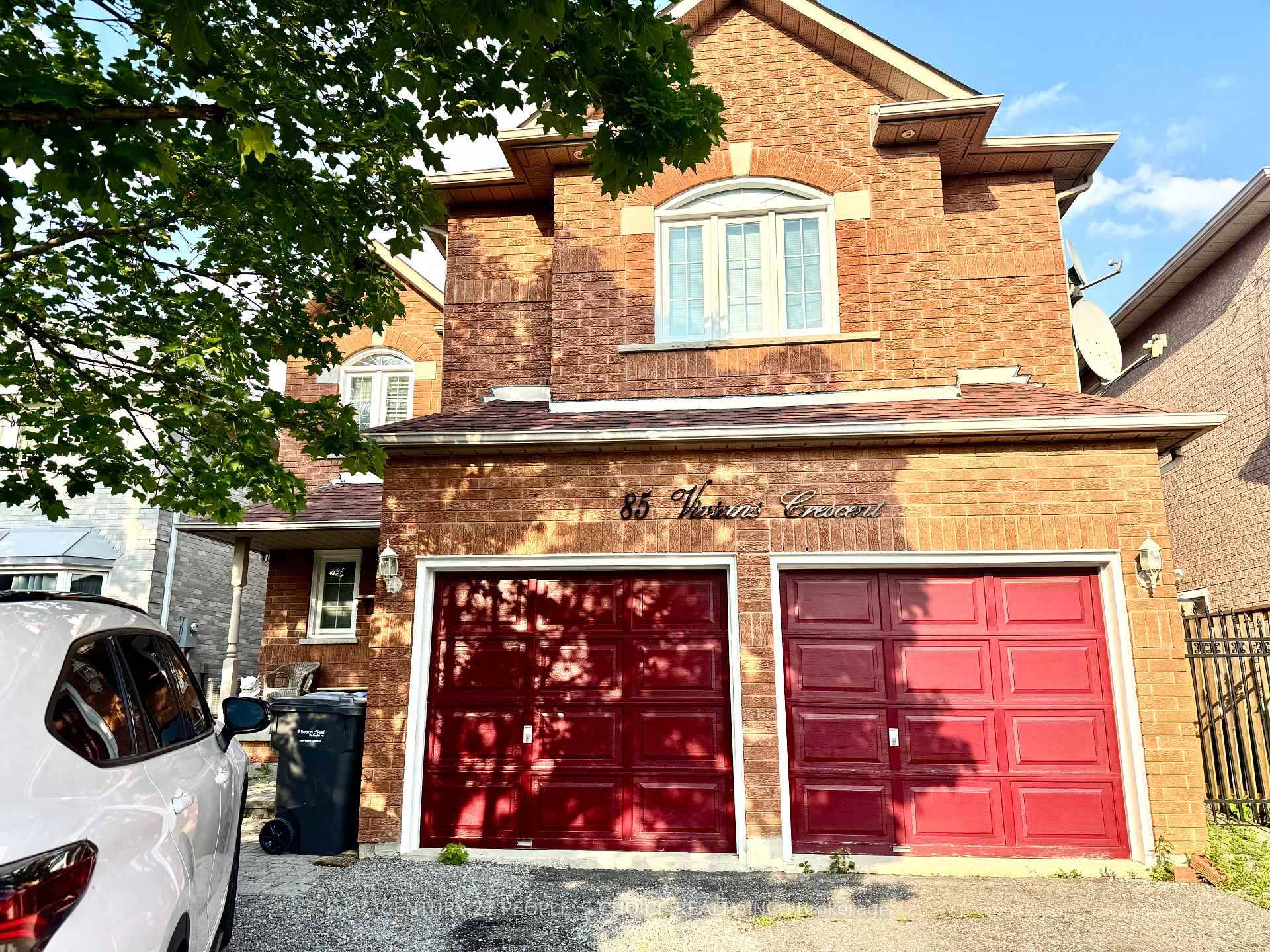 Fully Upgraded Detached 4 Bedrooms All Brick Home With Premium Lot.