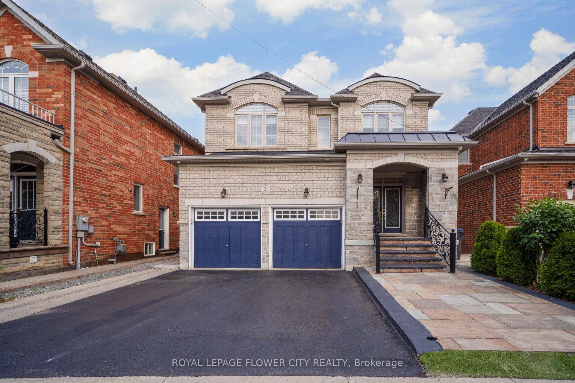 Ravine Lot Situated In Desirable Vales Of Castlemore !