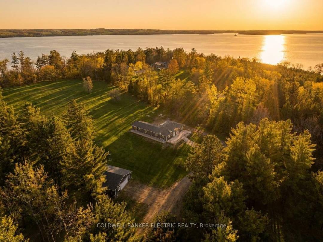 5 THINGS YOU'LL LOVE ABOUT THIS HOME 1 THE BASEMENT The massive finished basement offers incredible versatility and space for multi generational living.