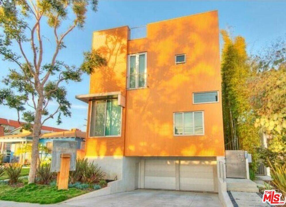 2452 Penmar Ave 2BR Marina Del Rey La