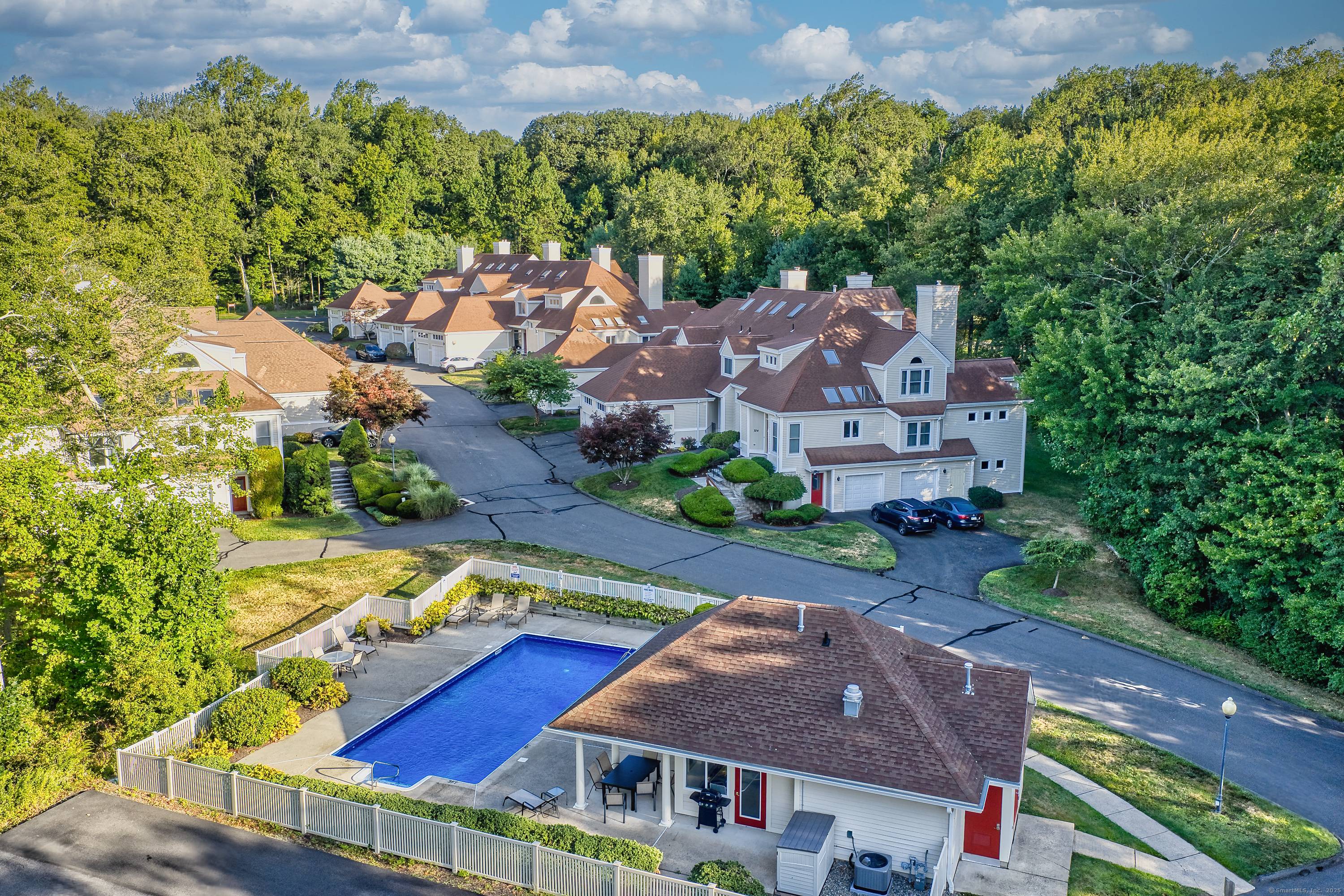 Welcome to this fabulous, move in ready condominium located in a quiet, well maintained community in the heart of Huntington.
