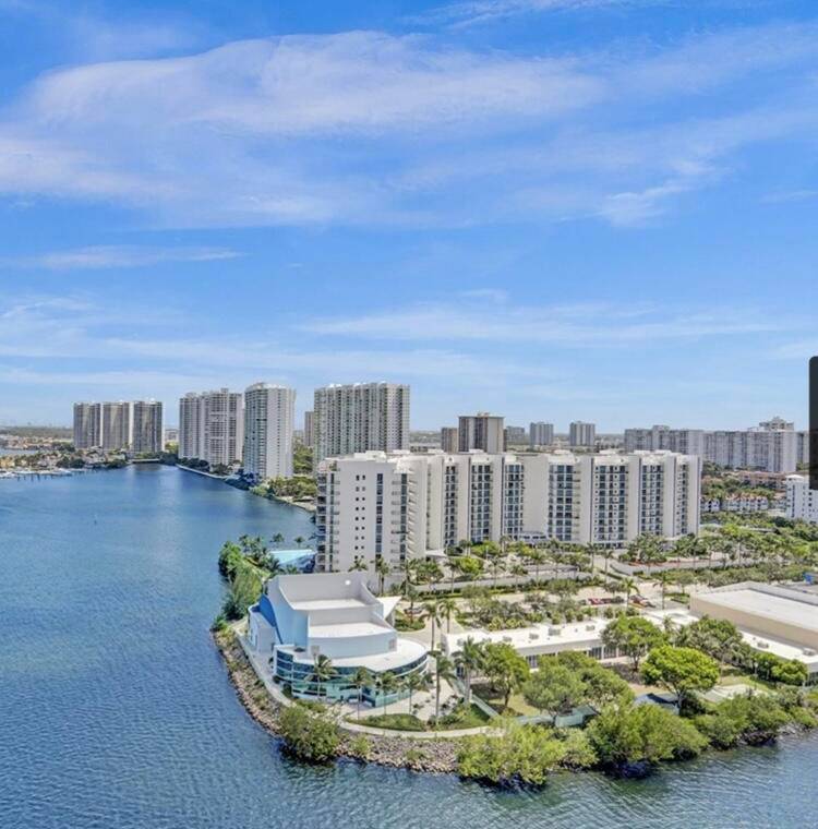 Experience elegant living in this amazing and beautifully designed condo overlooking the Intracoastal Waterway in Aventura.