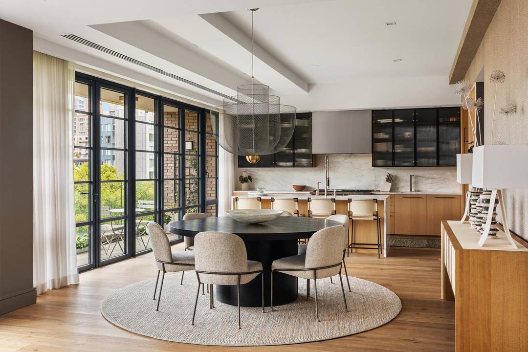 Introducing 204 Forsyth St, Residence 6 !