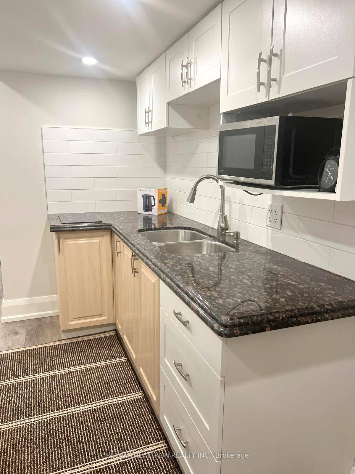 LUXURY BACHELOR APARTMENT IN AN UPSCALE VAUGHAN NEIGHBOURHOOD DUFFERIN amp ; TESTON ROAD APPROX 385 SF VERY BRIGHT UTILITIES ARE ALL INCLUDED INCLUDING INTERNET SEPERATE ENTRANCE TO BASEMENT SHOWS LIKE ...