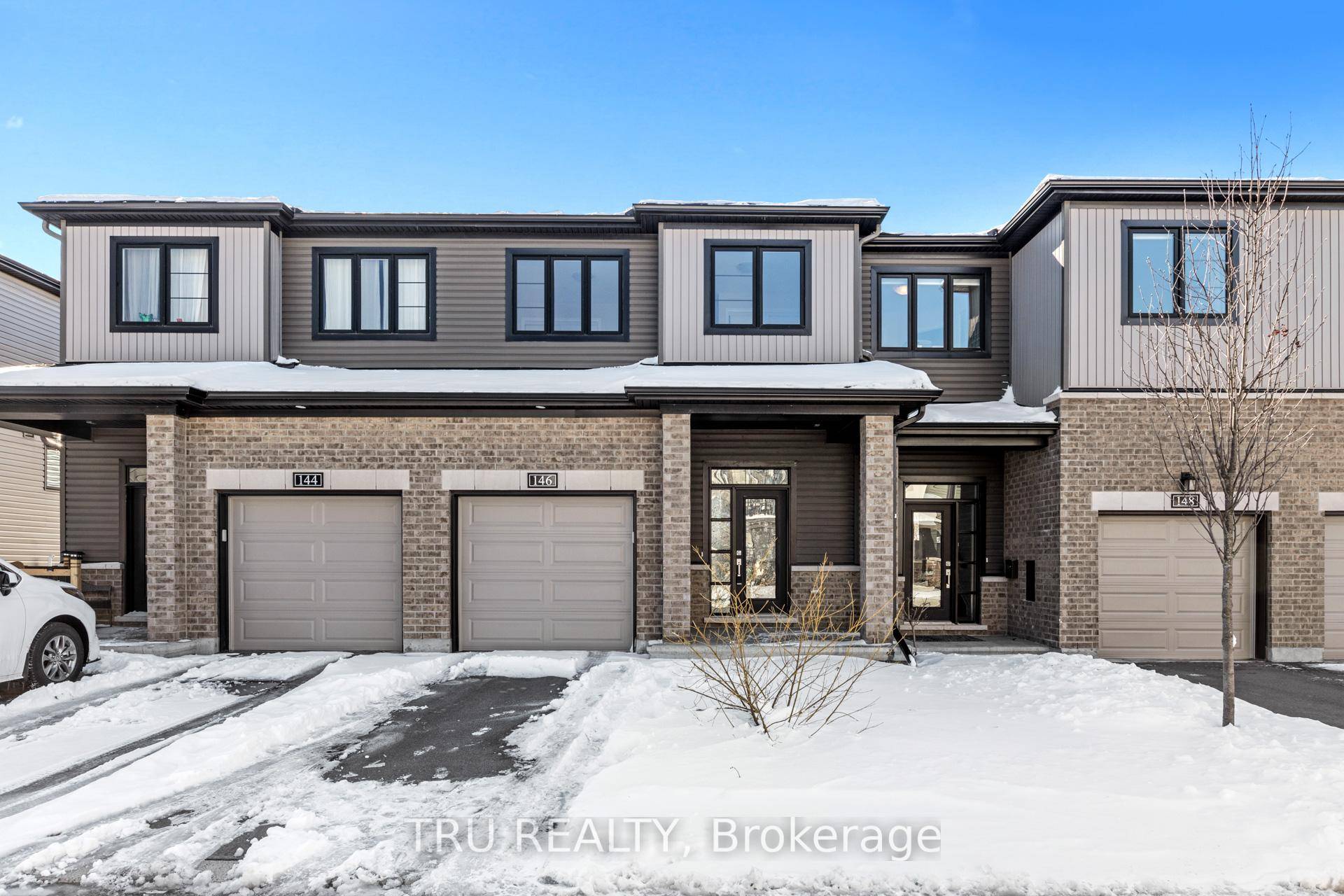 Welcome to this remarkable freehold townhouse with a bright, fully finished walk out basement, nestled in a quiet and family oriented neighborhood.