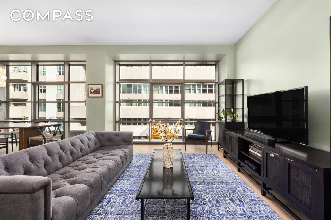 Turnkey modern living awaits in this sun drenched two bedroom, two bathroom residence featuring top of the line finishes, generous storage and a prime Williamsburg location in a boutique designer ...