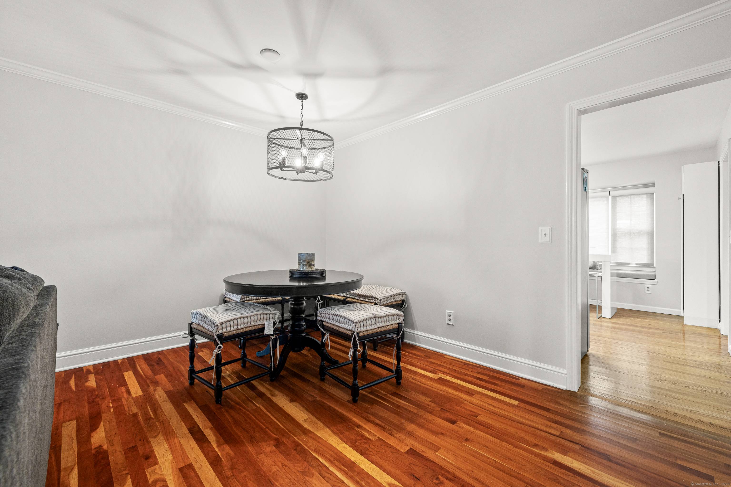 Beautiful Spacious Townhouse in Sought After Lambert Common, South Wilton !