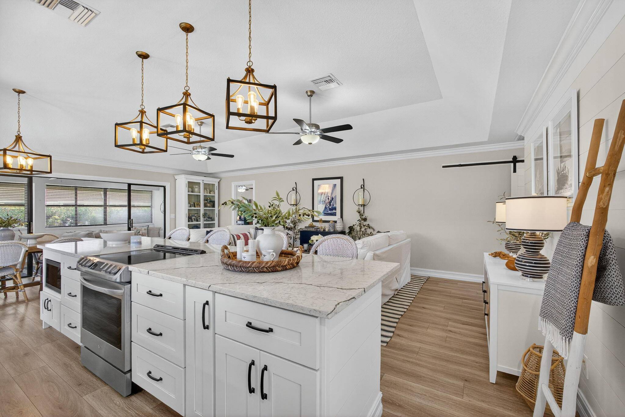 This beautifully renovated corner unit Villa has it all !