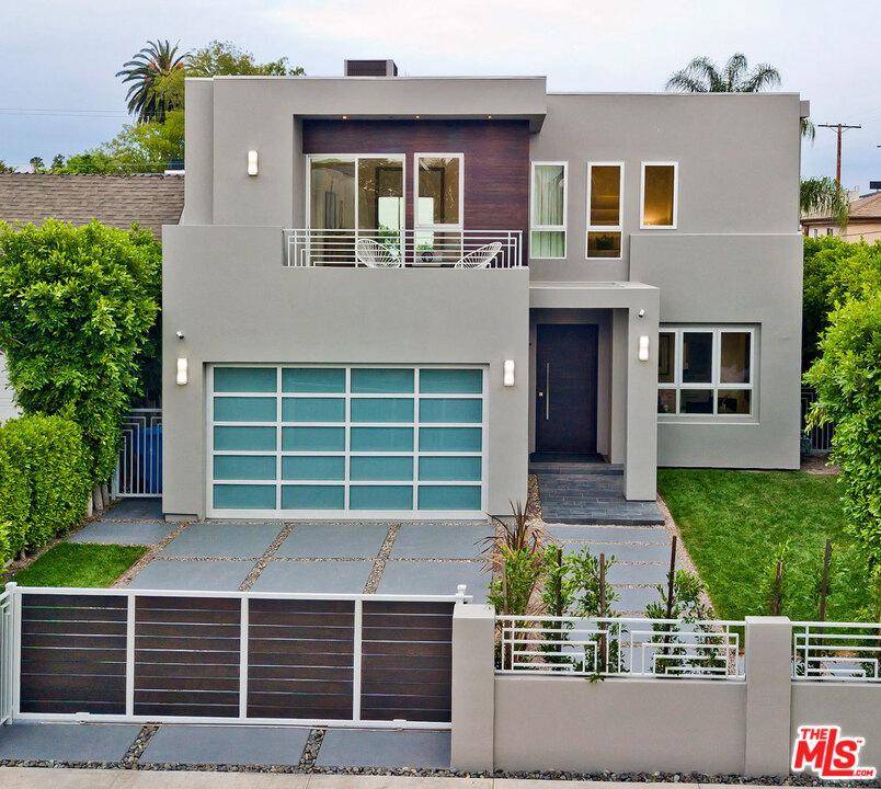 322 N KINGS RD Beverly Grove LA