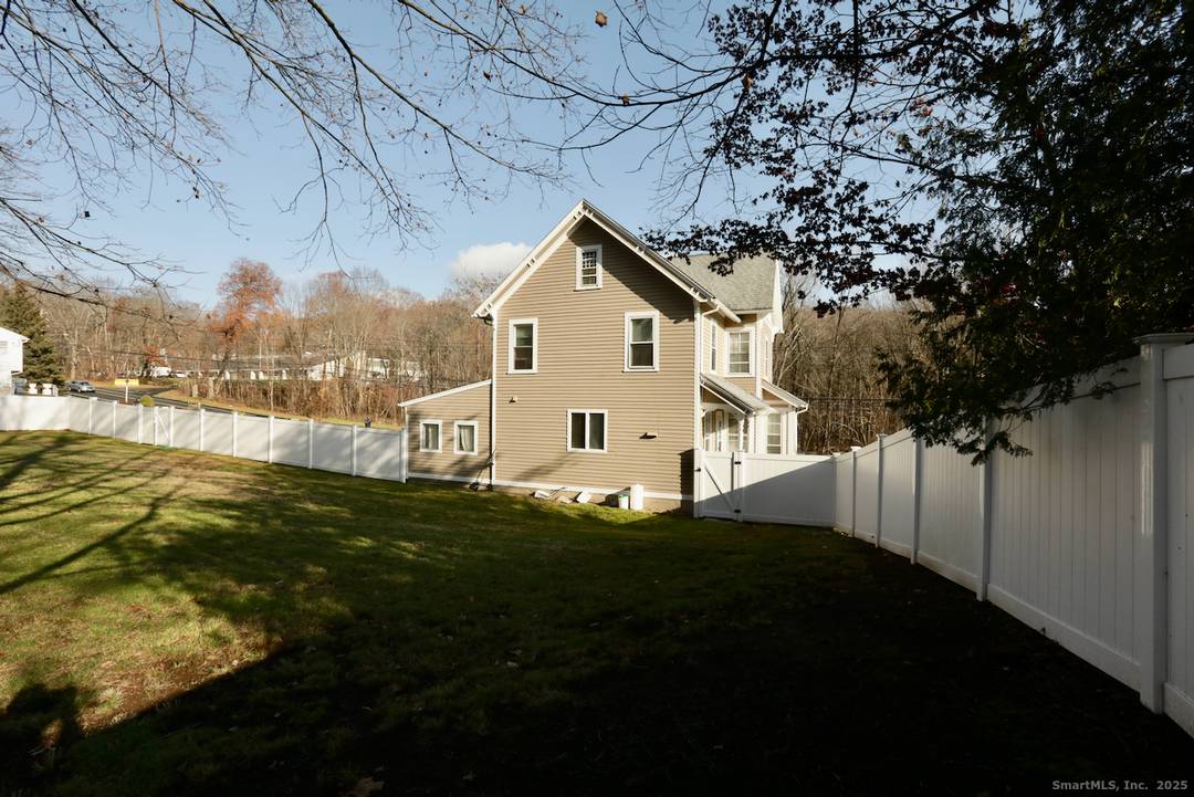 Welcome to your new colonial home conveniently located in Hamden, Connecticut.