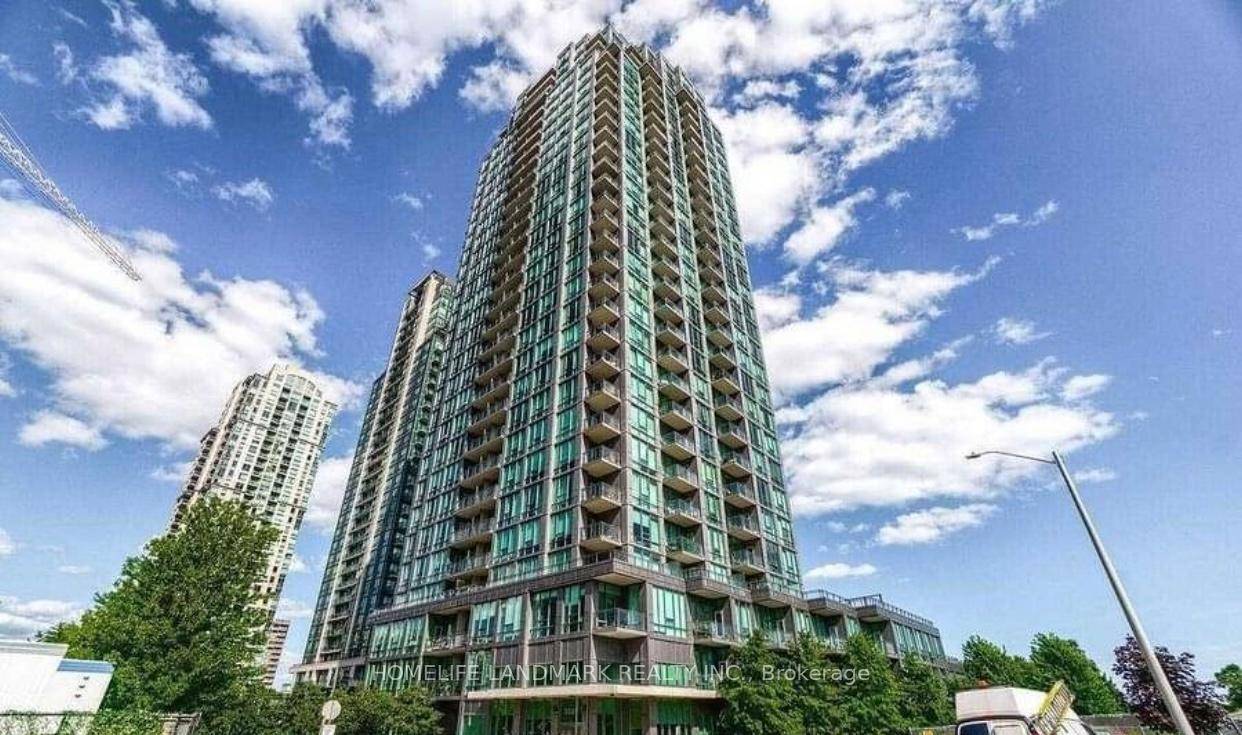 Well Maintained, bright. nice layout, 2 bedroom media Den, Corner unit.