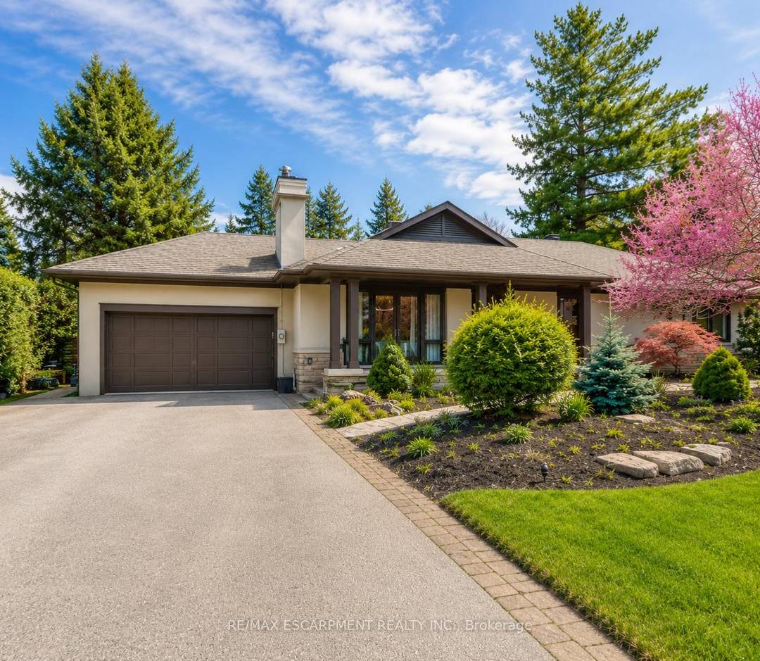 Welcome to this beautifully renovated bungalow nestled in one of Oakville's most prestigious and sought after neighbourhoods.