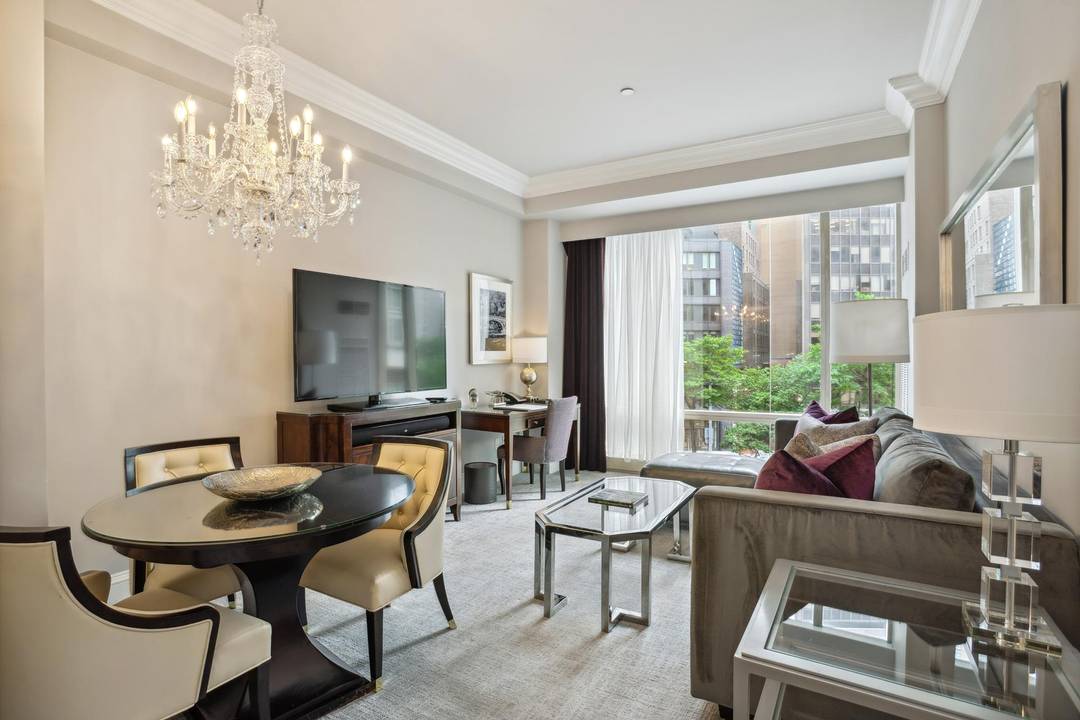 Experience Five Star Hotel Living at One Central Park West Welcome to Residence 420, a fully furnished and elegantly appointed one bedroom, one bathroom suite at the iconic Trump International ...