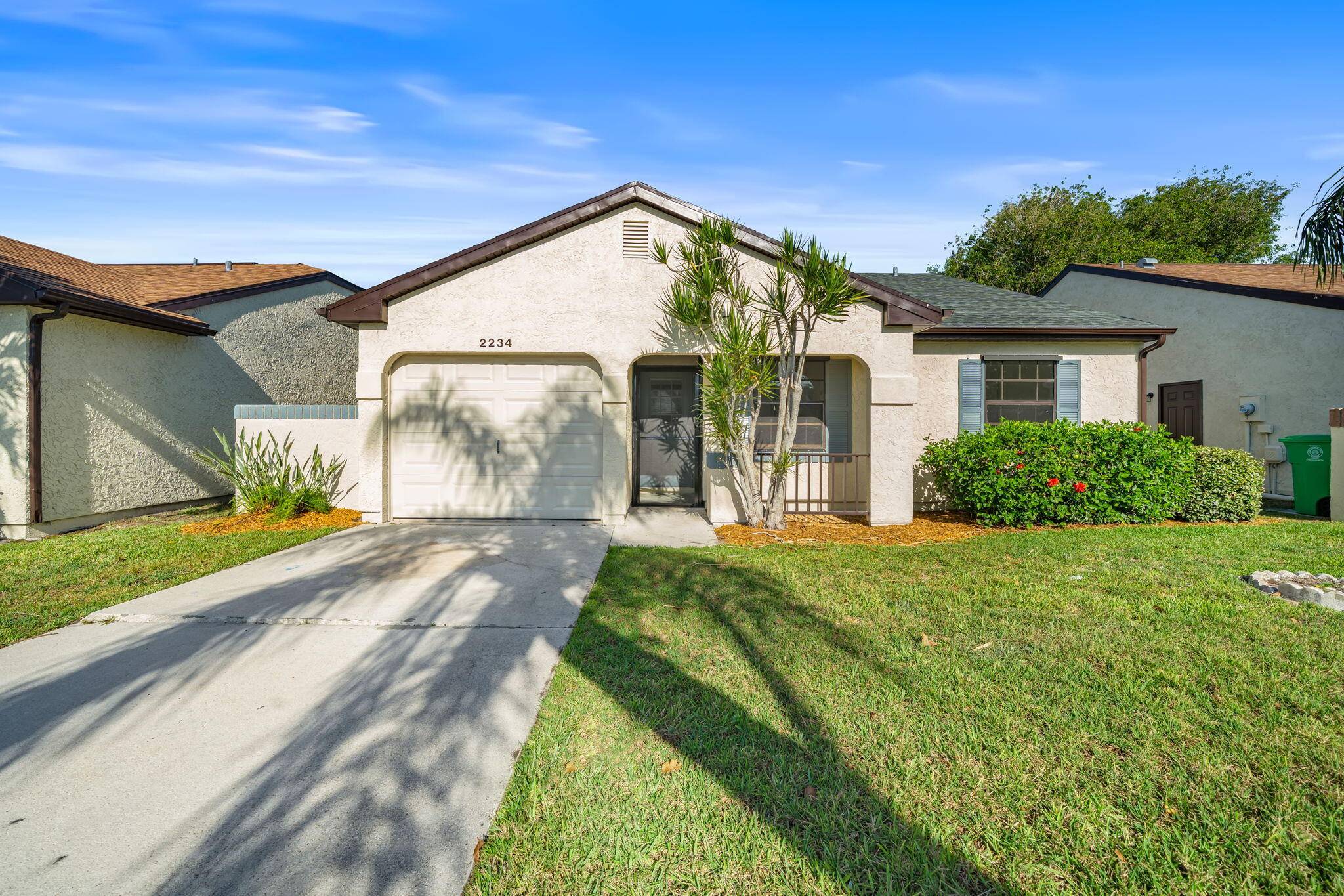 Welcome to this beautifully renovated 2 bedroom, 2 bath home, featuring a new 2025 roof, brand new stainless steel appliances, and modern finishes throughout.