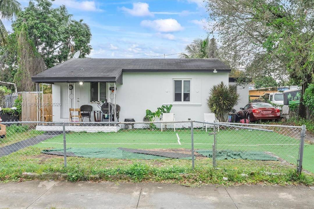 Well maintained 3 bedroom, 2 bath single family residence located in the desirable Miami Dade County.