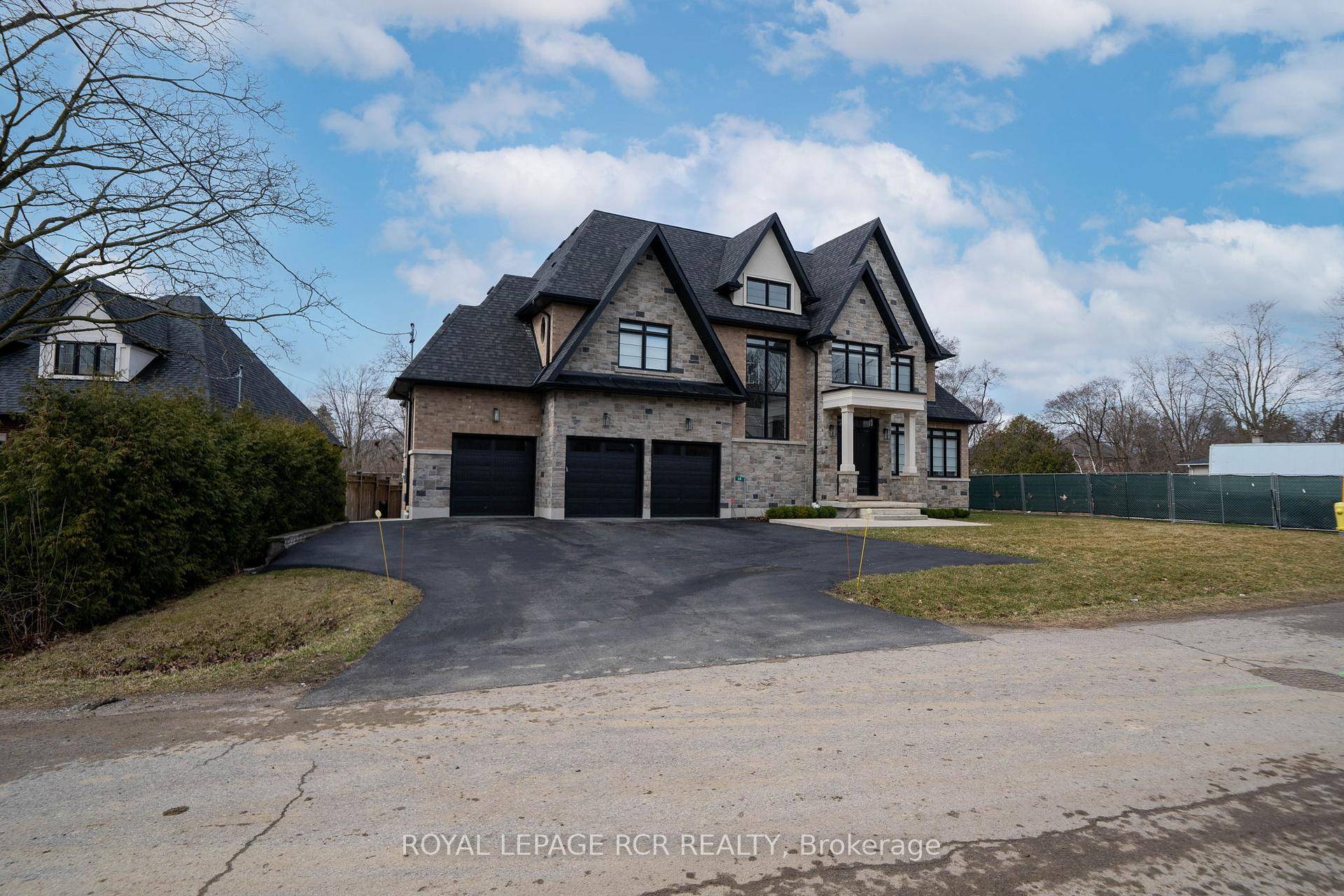 Great rental unit basement apartment for single occupant 1 occupant all above grade now available in Nobleton, York Region !