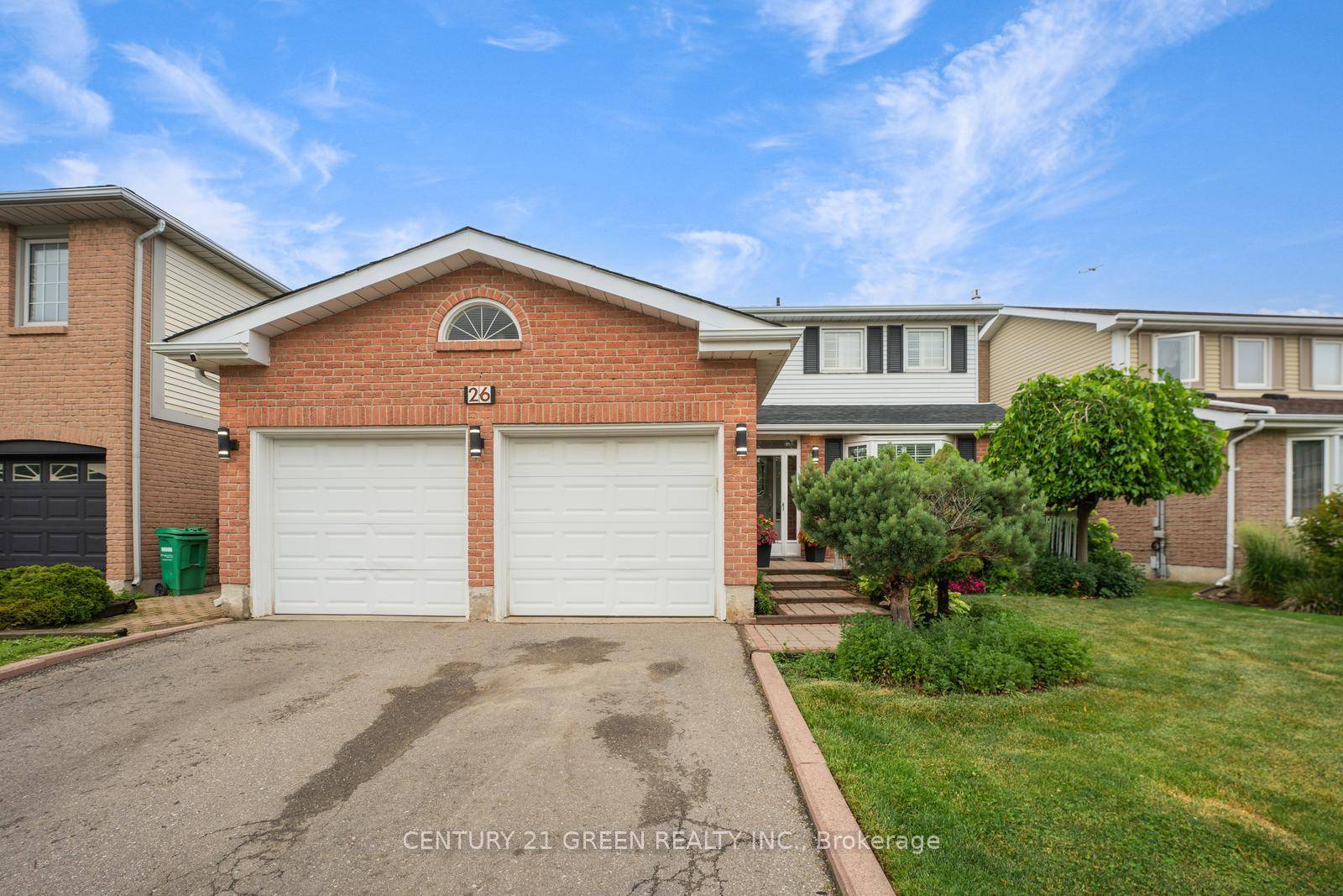 Welcome to bright, beautifully upgraded, and lovingly maintained family home located in one of Bramptons most convenient and sought after communities.