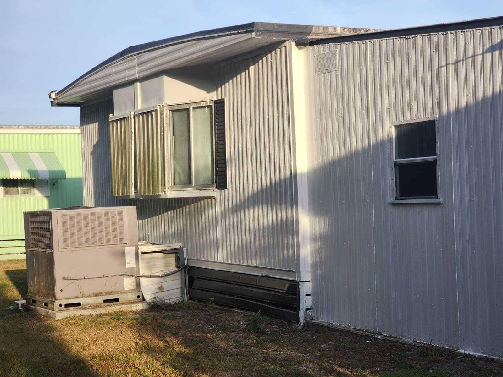 THIS IS A MANUFACTURED HOME IN A 52 AND OVER COMMUNITY, ITS LOCTD IN SPANISH LAKES GOLF VILLAGE SECTION.