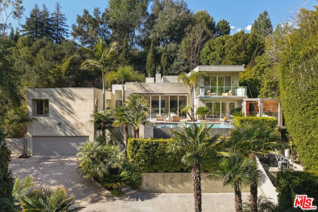 2731 Hutton Dr 5BR Beverly Hills Post Office | B.H.P.O. La
