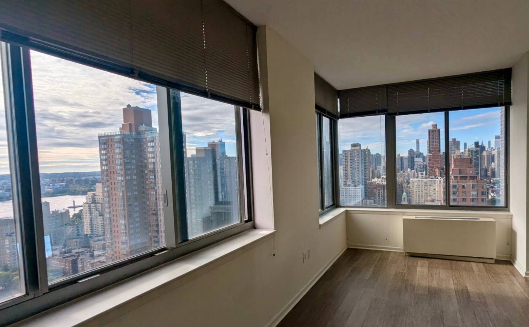 Imagine waking up every morning to breathtaking, unobstructed river and city views from the comfort of your own corner windows, with double exposure to soak up the natural light.