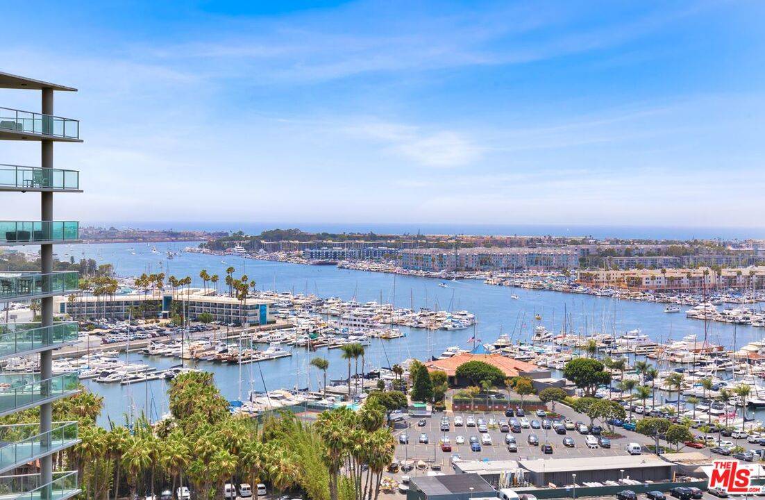 13600 Marina Pointe Dr 2BR Marina Del Rey La