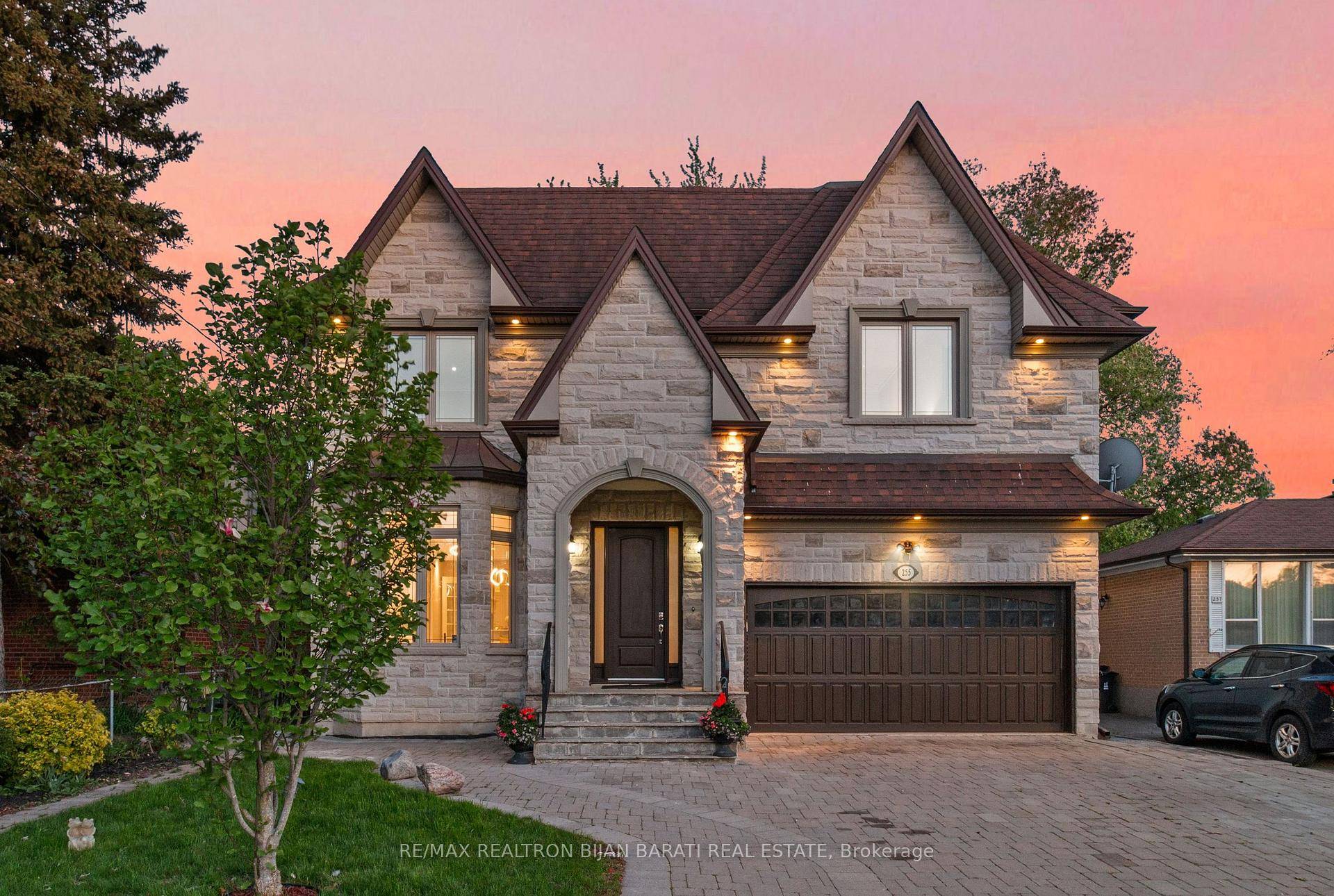 Exquisite 2 Storey Custom Built Home on a Premium 50' x 133' South Facing Lot 6, 650 Sq.