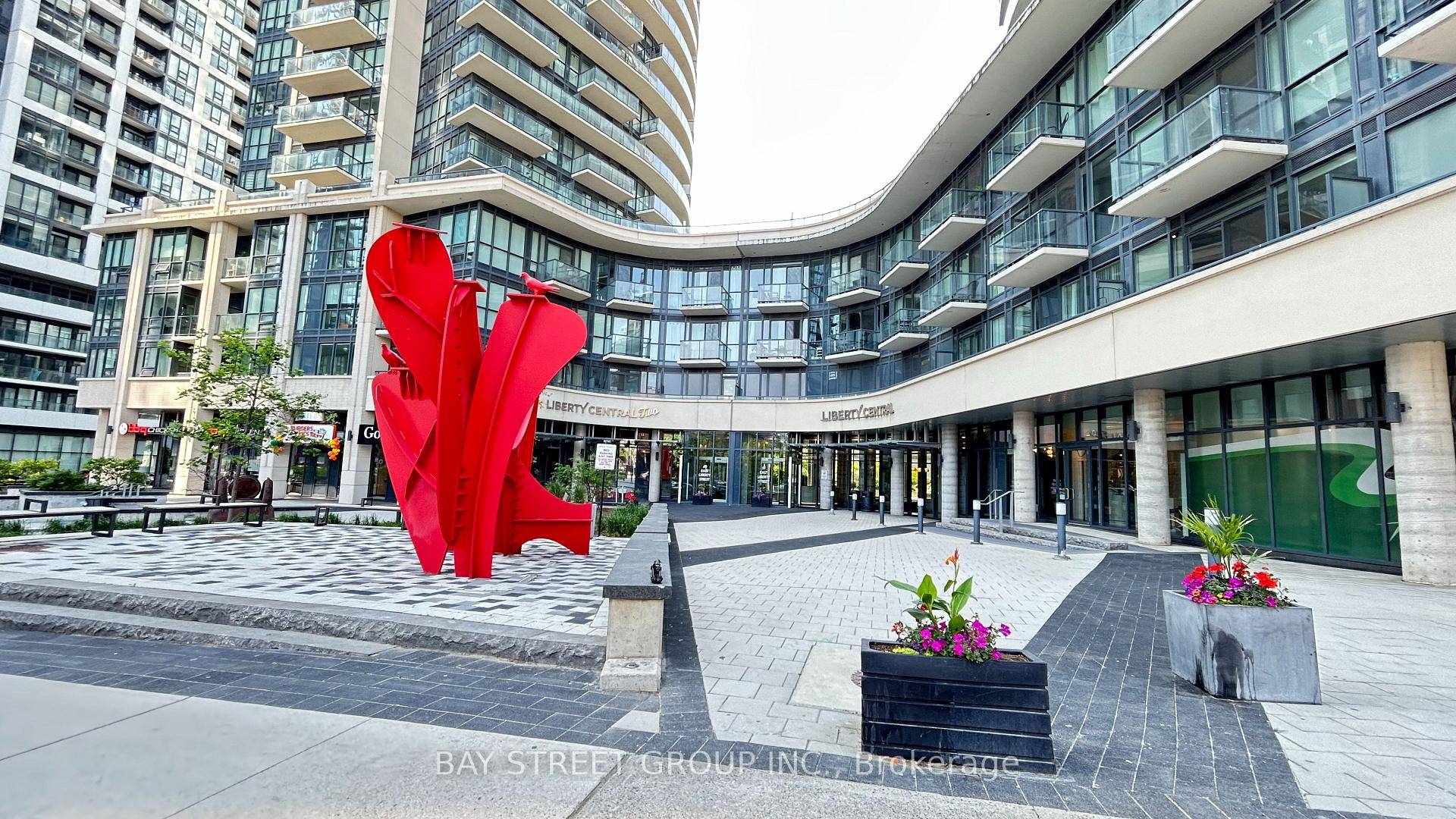 Fantastic Location ! Situated in one of the most thriving neighborhoods in downtown Toronto Liberty Village.
